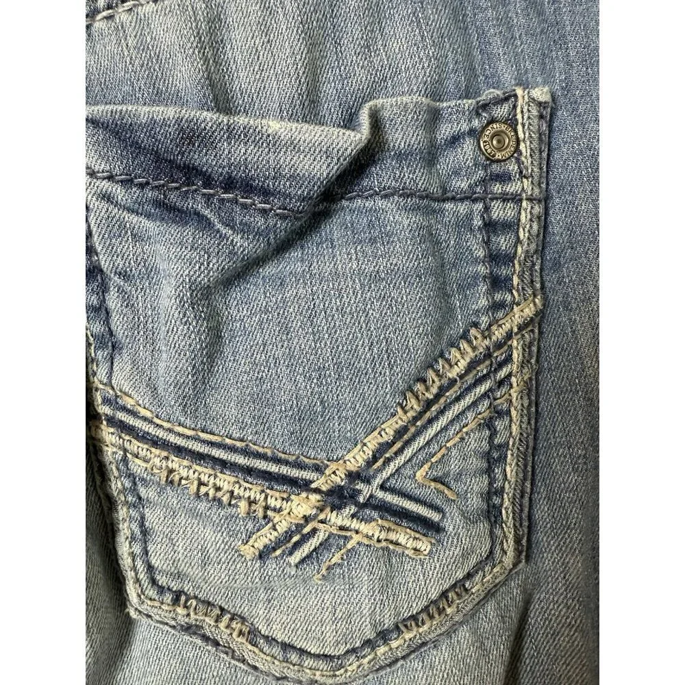 BKE Carter Men’s Distressed Light Blue Jeans Size 29S Straight Leg Denim